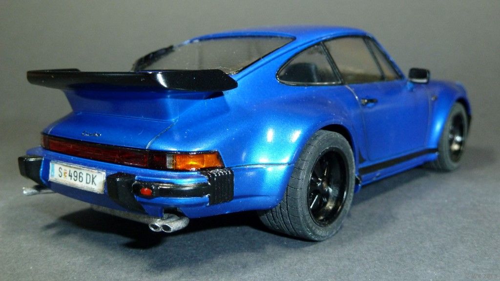 Porsche 911 Turbo '88 (Tamiya 1/24)